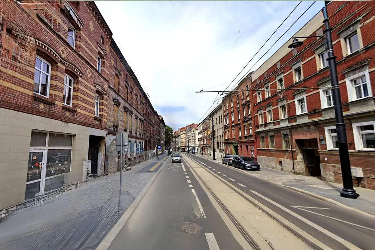 śląskie, Bytom, Piekarska, Kamienica w centrum Bytomia